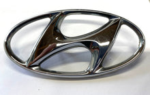 Tailgate Hyundai Emblem